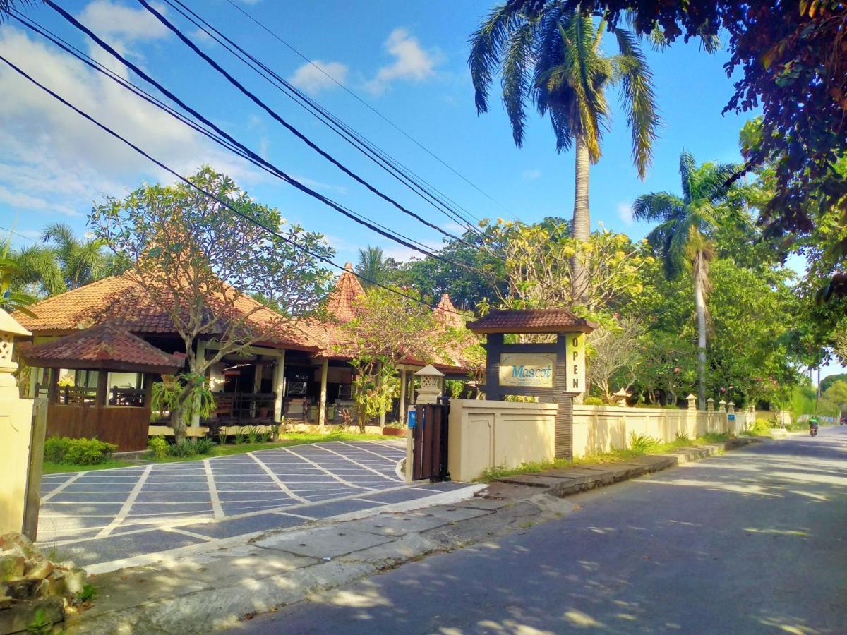 Mascot Hotel Senggigi Extérieur photo